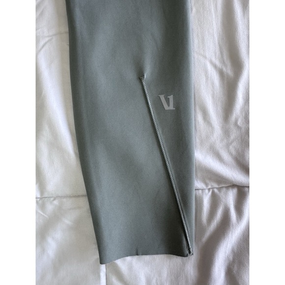 VUORI Evolve Legging VW497 Women's Uplift™ Leggings Pants in Fern Sz Medium - Picture 3 of 9